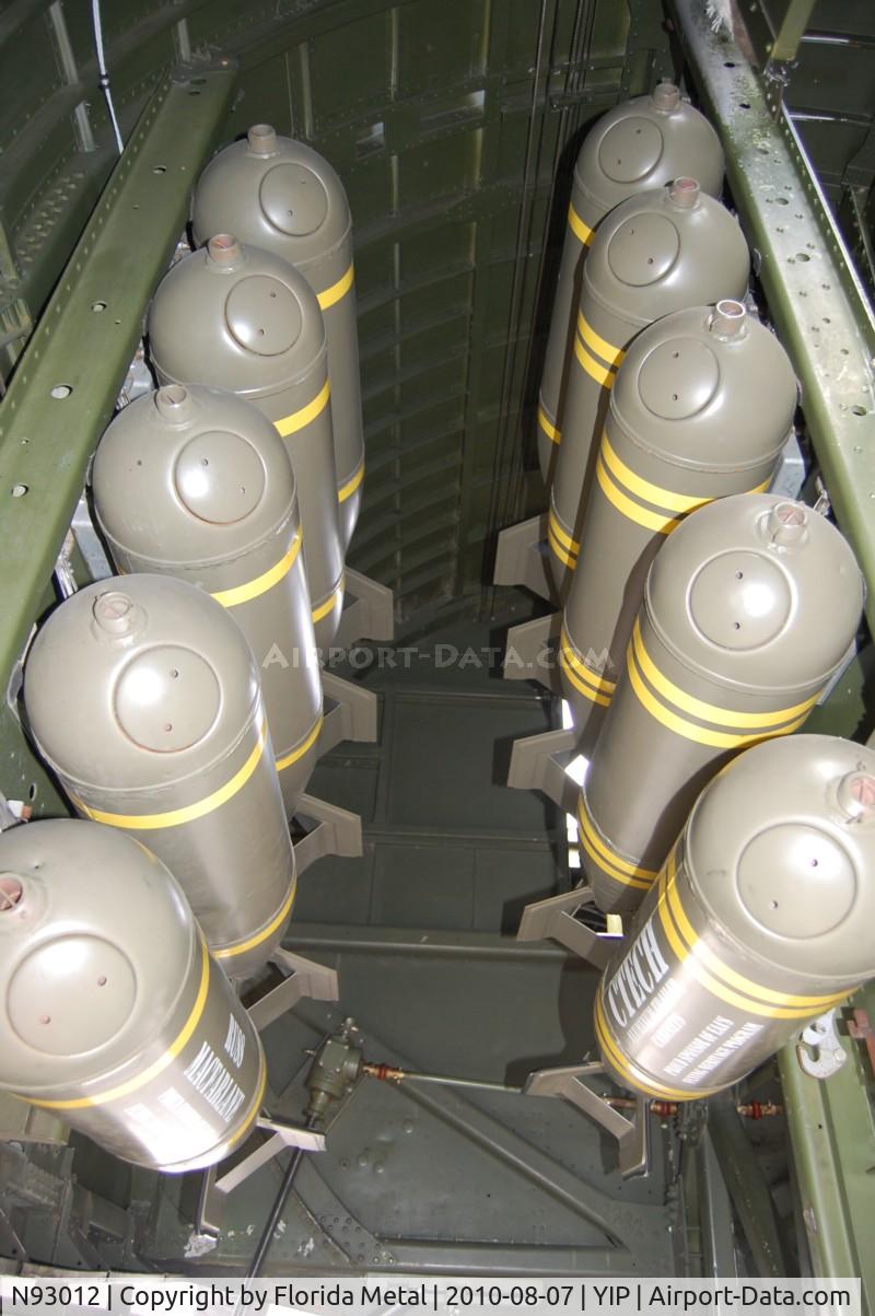 N93012, 1944 Boeing B-17G-30-BO Flying Fortress C/N 32264, Nine O  bomb bay