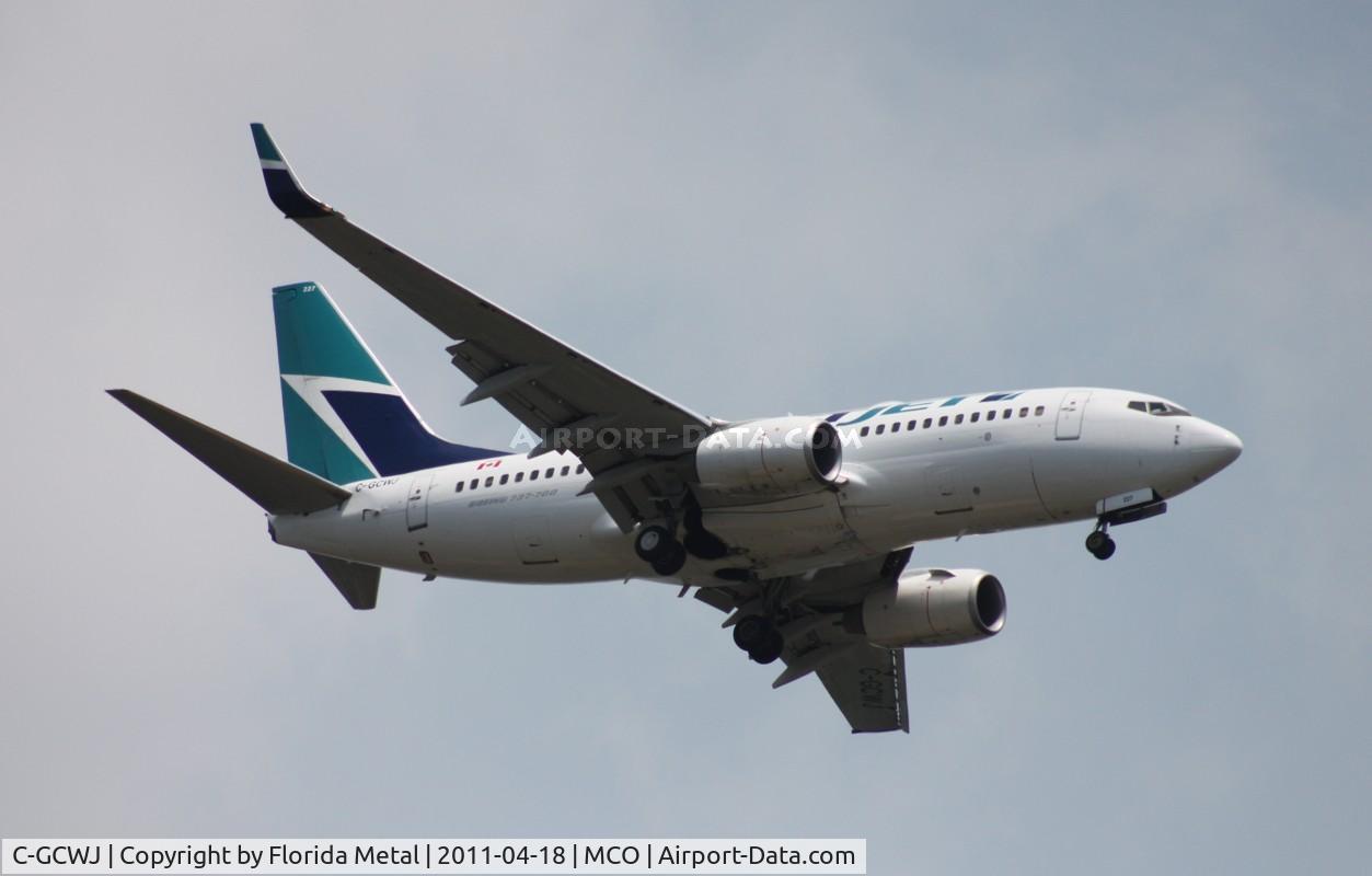 C-GCWJ, 2004 Boeing 737-7CT C/N 33970, West Jet 737