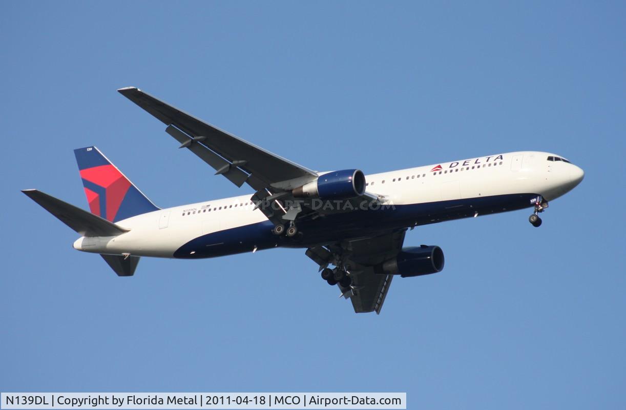 N139DL, 1992 Boeing 767-332 C/N 25984, Delta 767