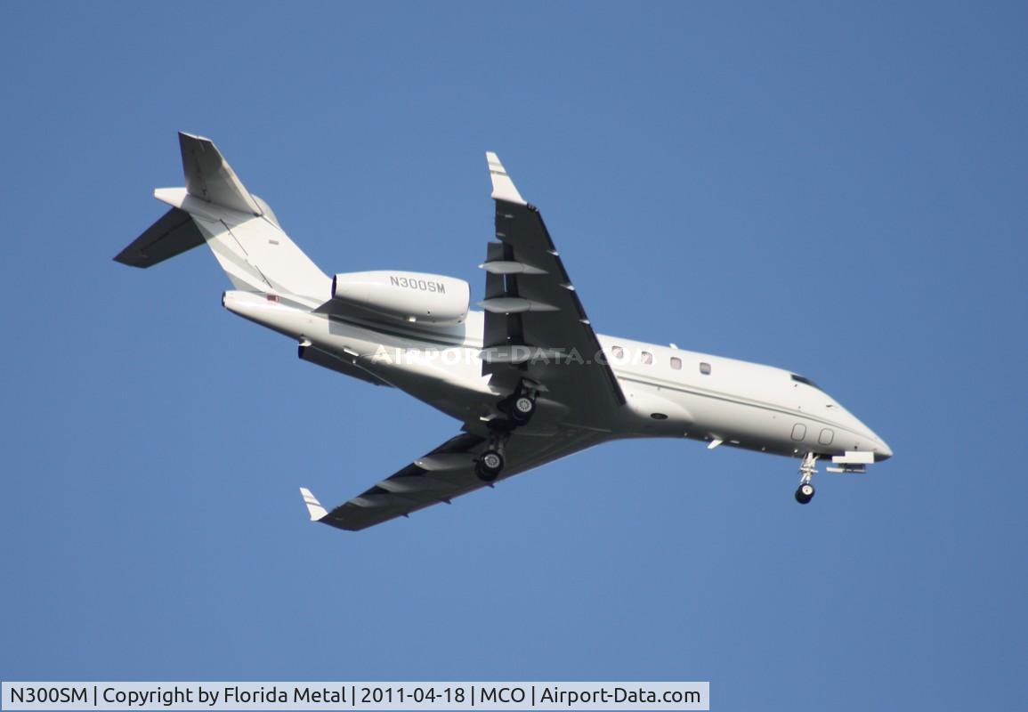N300SM, 2004 Bombardier Challenger 300 (BD-100-1A10) C/N 20015, Challenger 300