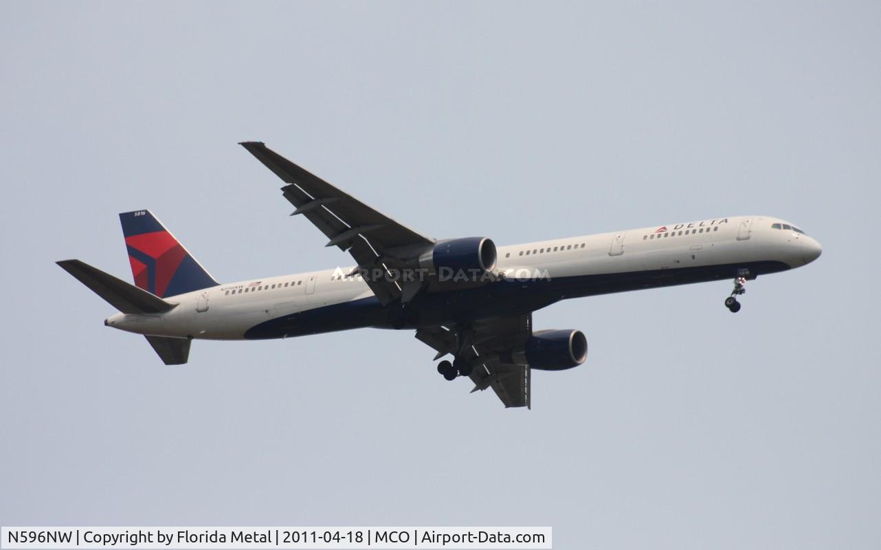 N596NW, 2003 Boeing 757-351 C/N 32996, Delta 757-300