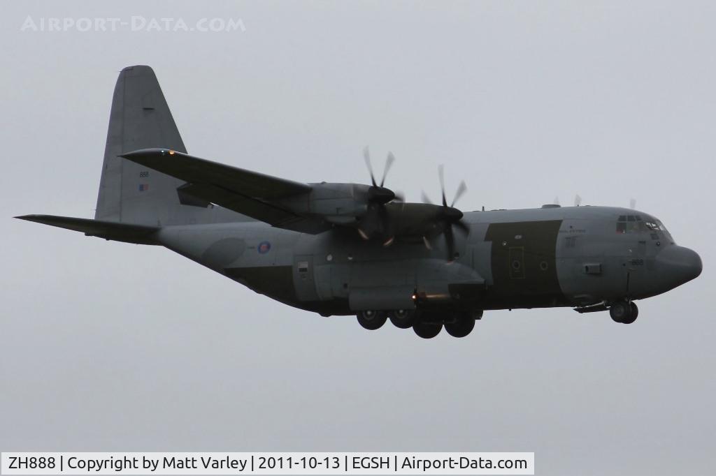 ZH888, 2000 Lockheed Martin C-130J Hercules C.5 C/N 382-5496, On approach at a dull and damp EGSH.
