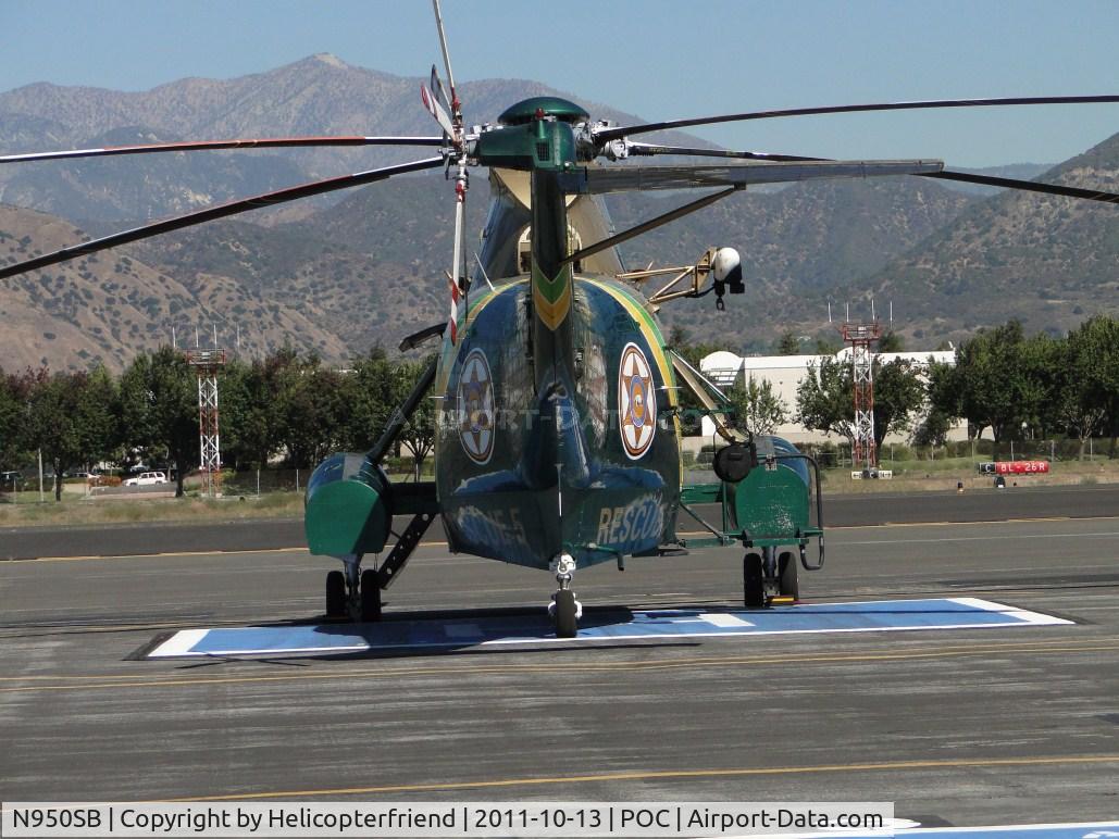 N950SB, Sikorsky SH-3H Sea King C/N 61372, Parked at LA County helipad 1 waiting for call out