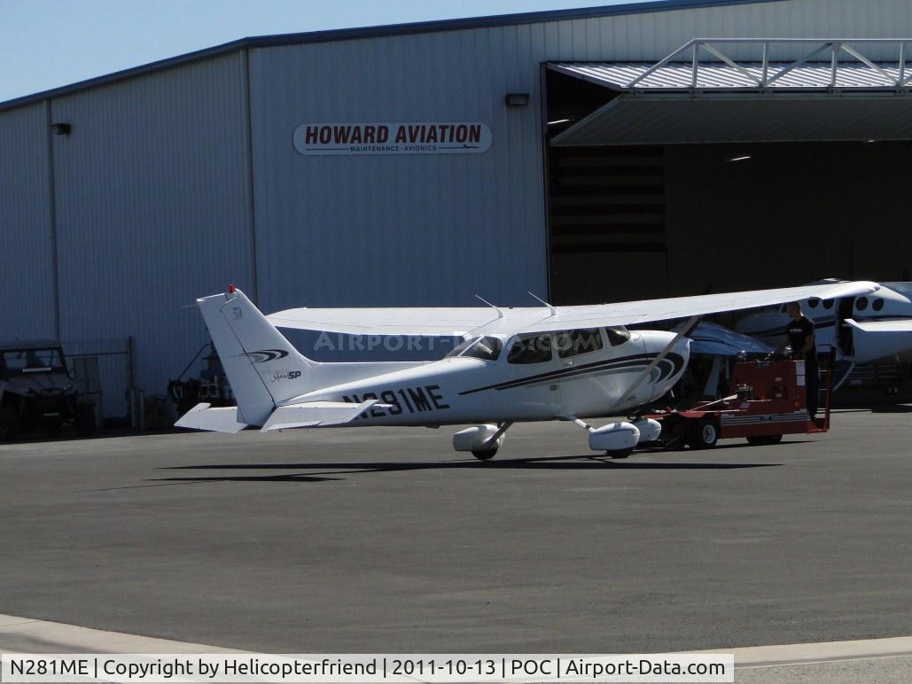 N281ME, 2000 Cessna 172S Skyhawk SP C/N 172S8539, Being moved to Howard Aviation hanger
