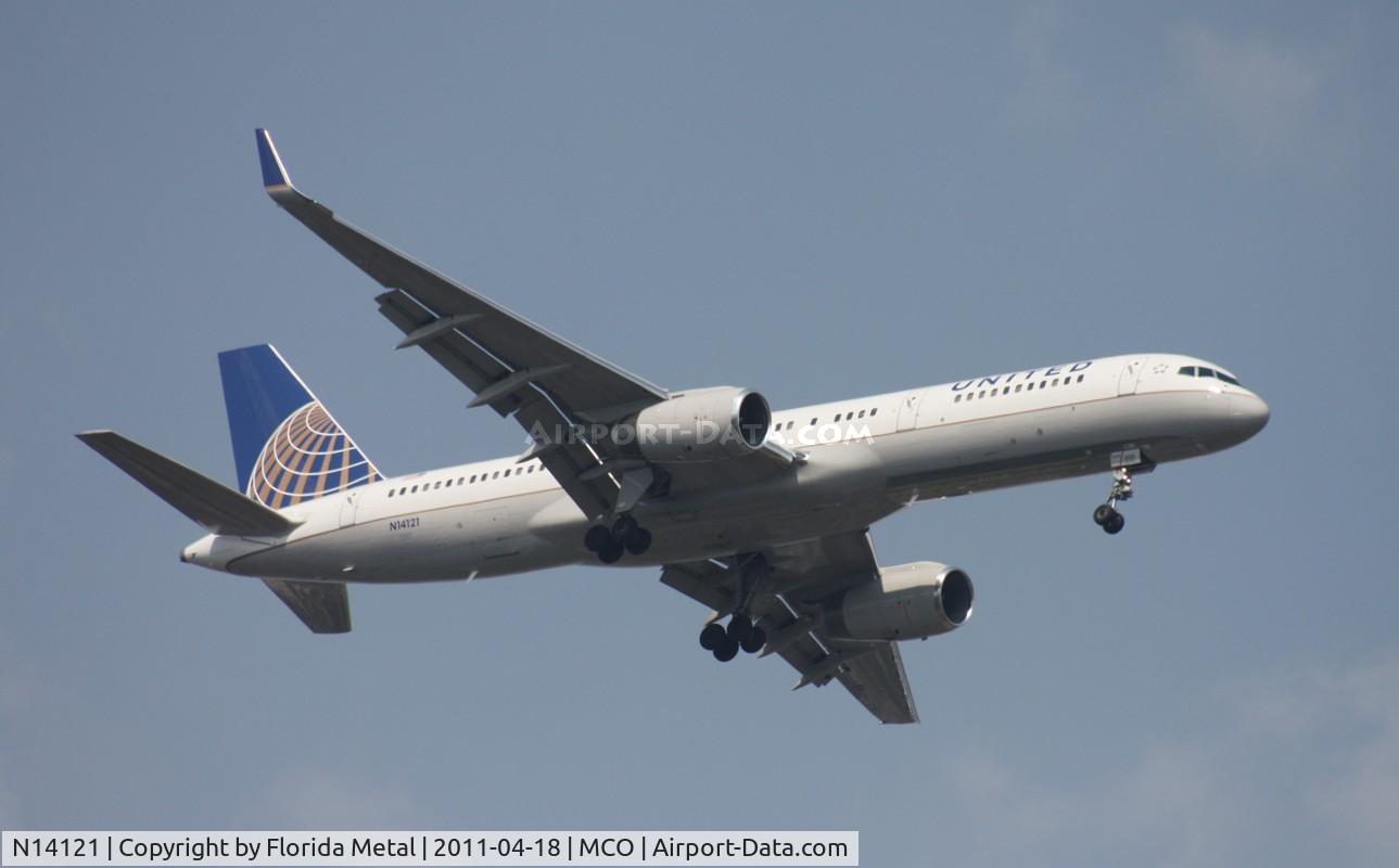 N14121, 1997 Boeing 757-224 C/N 27563, United 757