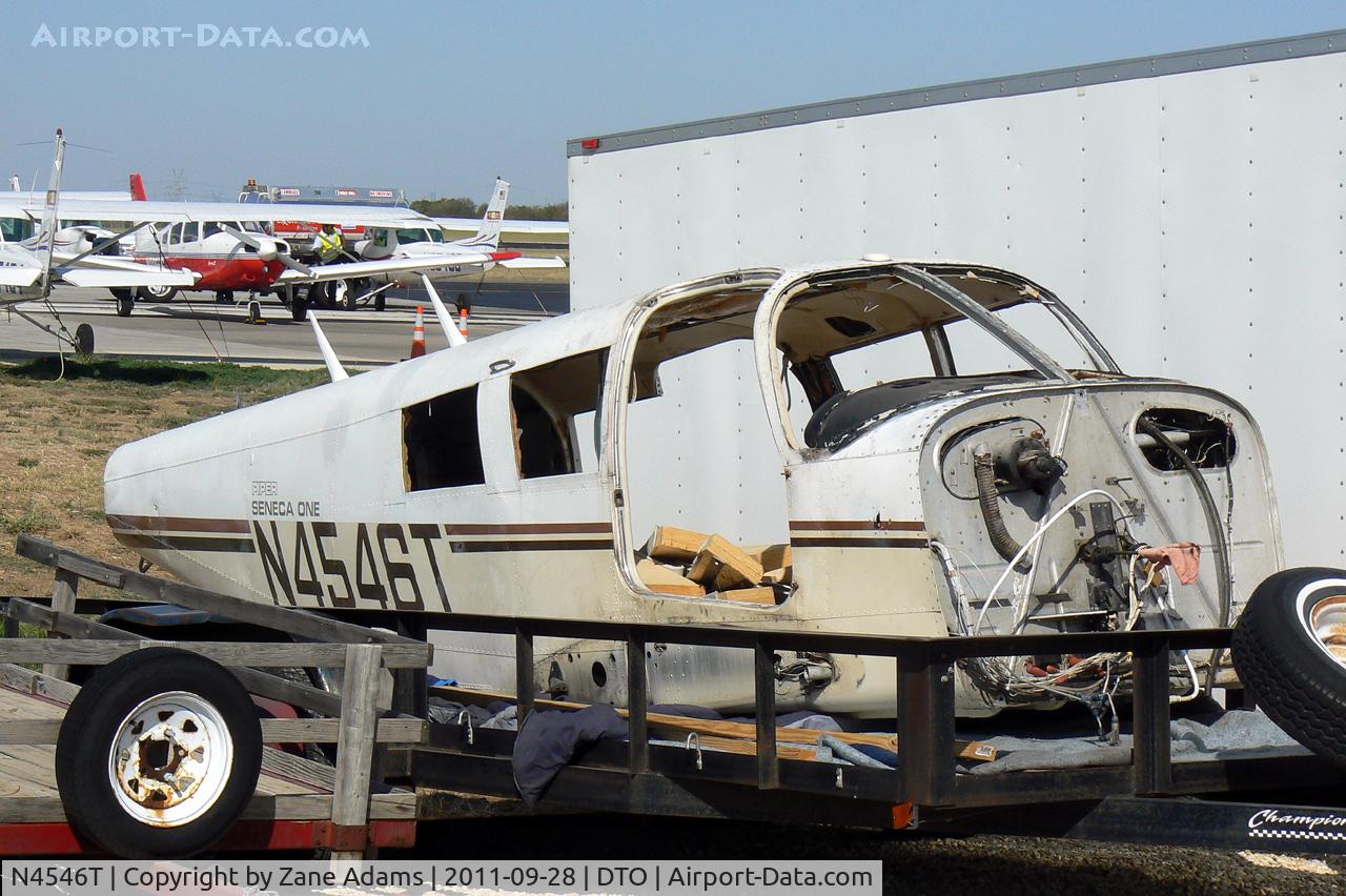 N4546T, 1972 Piper PA-34-200 C/N 34-7250130, At Denton Municipal Airport