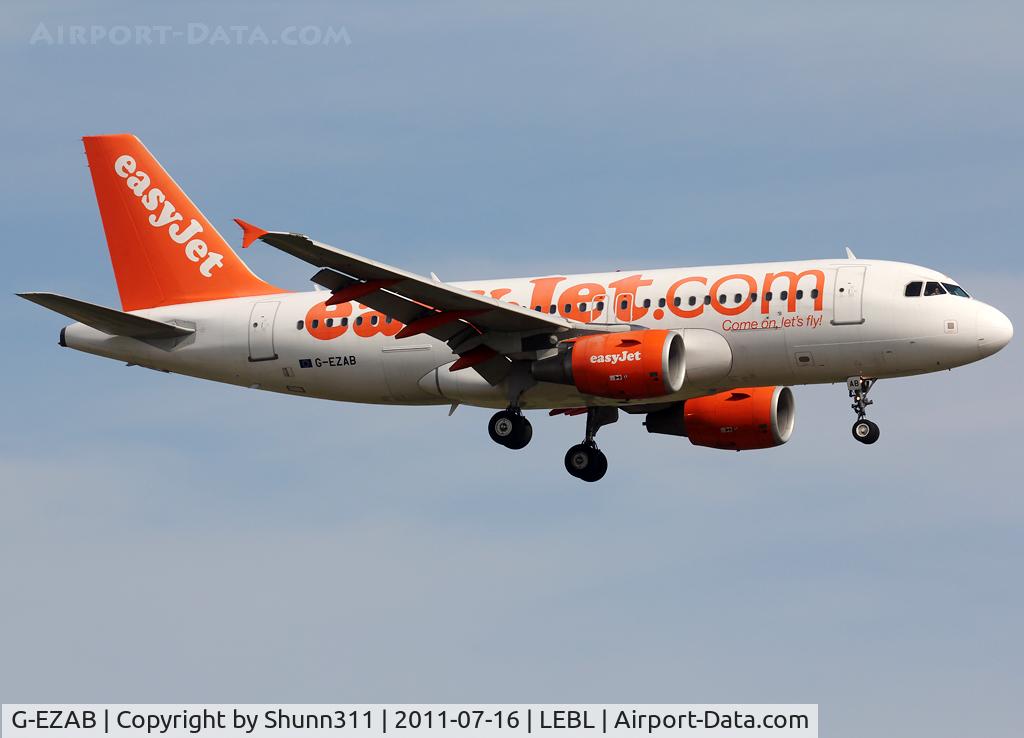 G-EZAB, 2006 Airbus A319-111 C/N 2681, Landing rwy 25R