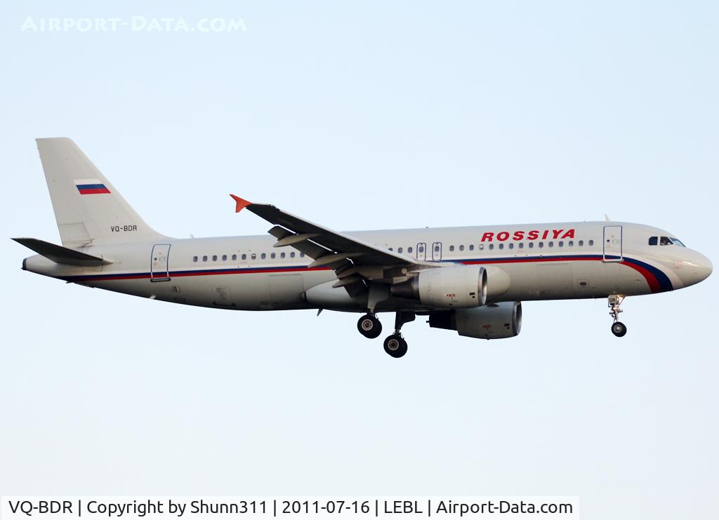 VQ-BDR, 1999 Airbus A320-214 C/N 1130, Landing rwy 25R