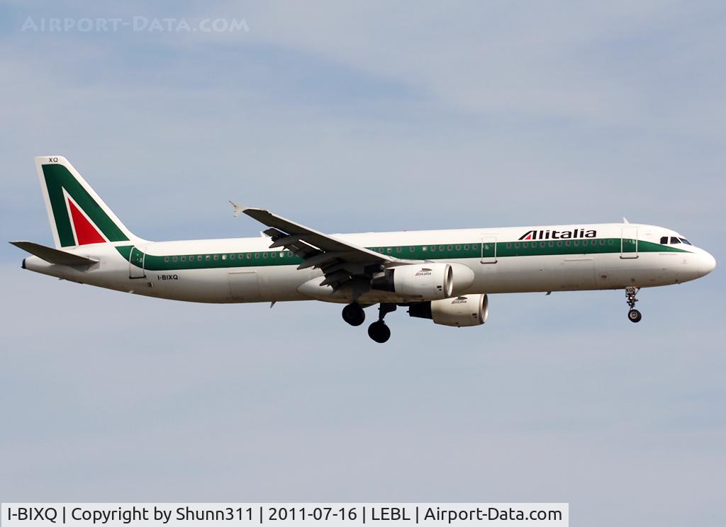 I-BIXQ, 1996 Airbus A321-112 C/N 586, Landing rwy 25R