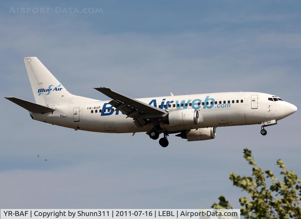 YR-BAF, 1989 Boeing 737-322 C/N 24453, Landing rwy 25R
