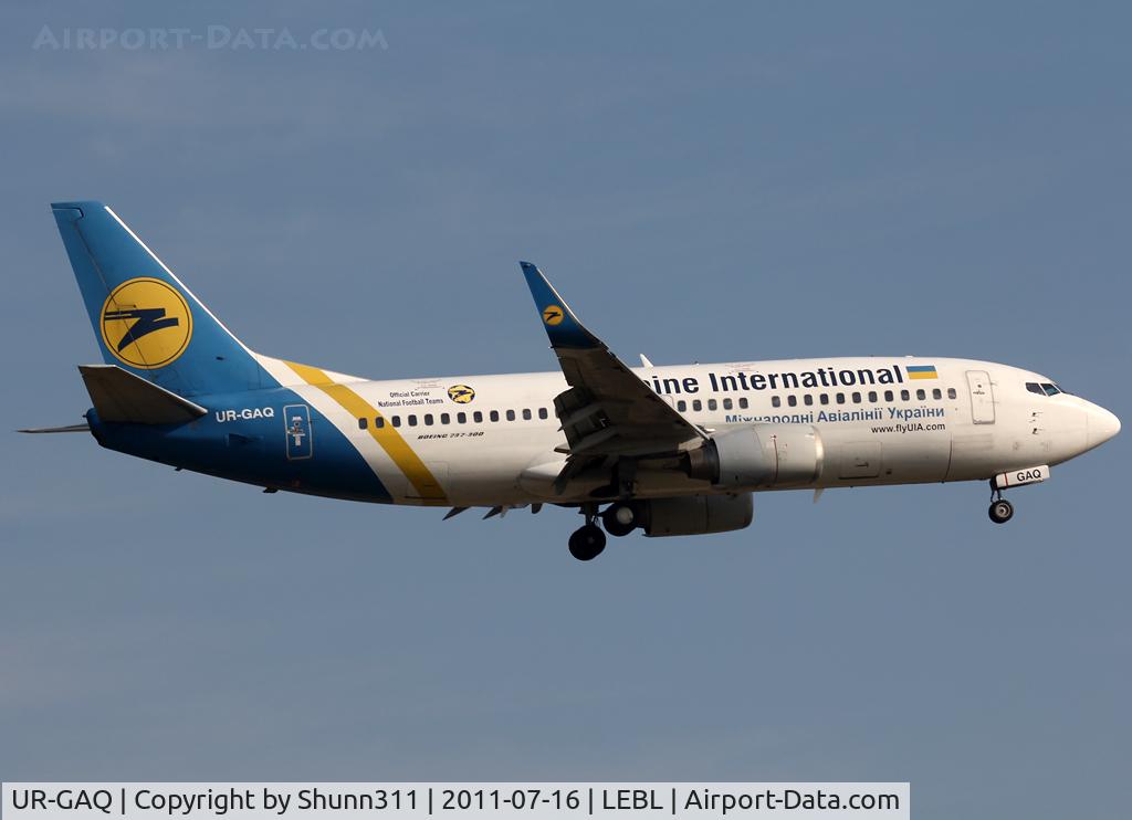 UR-GAQ, 1997 Boeing 737-33R C/N 28869, Landing rwy 25R