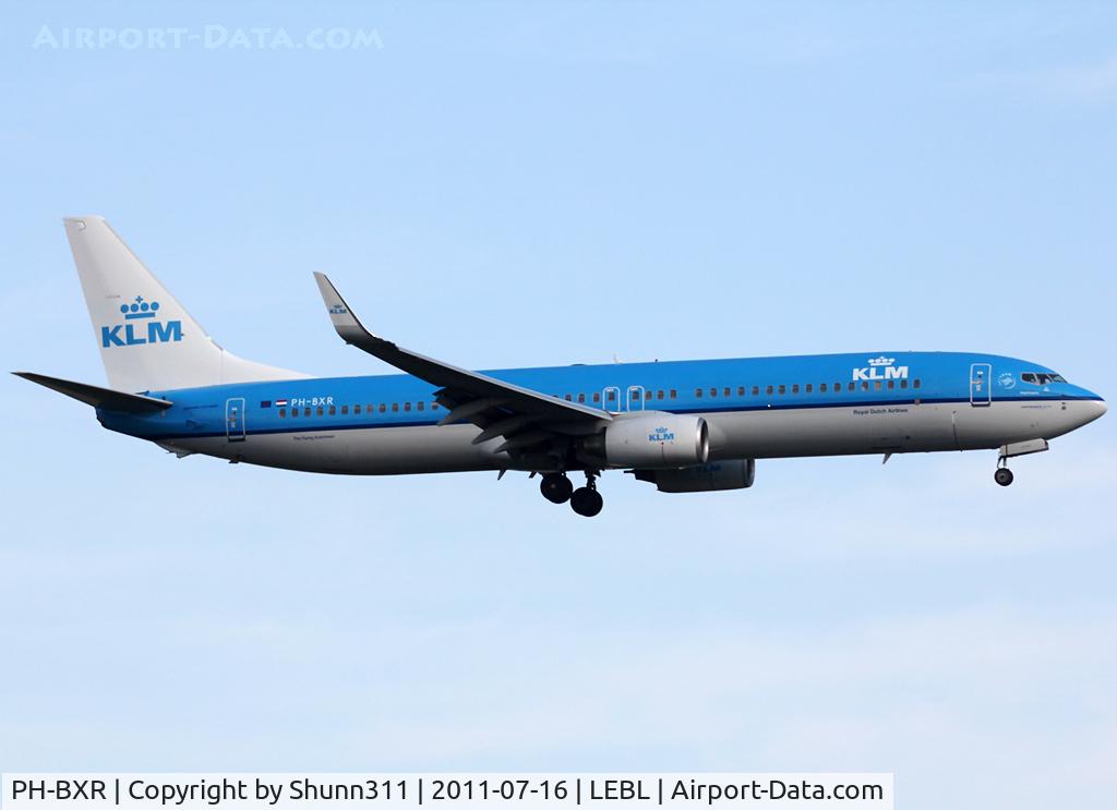 PH-BXR, 2001 Boeing 737-9K2 C/N 29601, Landing rwy 25R