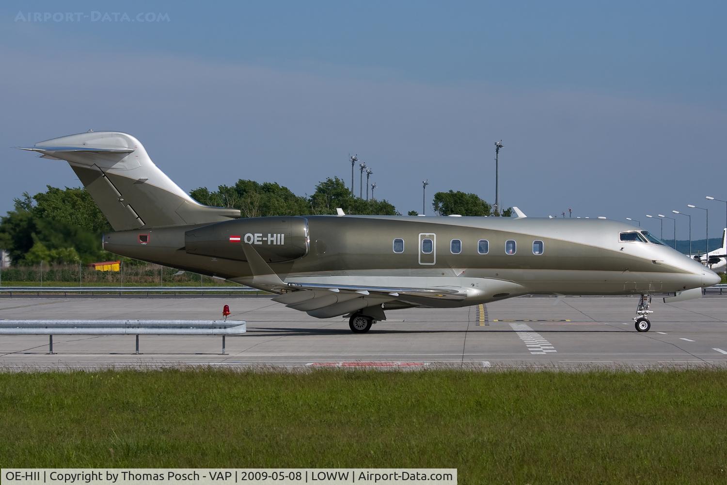 OE-HII, Bombardier Challenger 300 (BD-100-1A10) C/N 20111, Amira Air