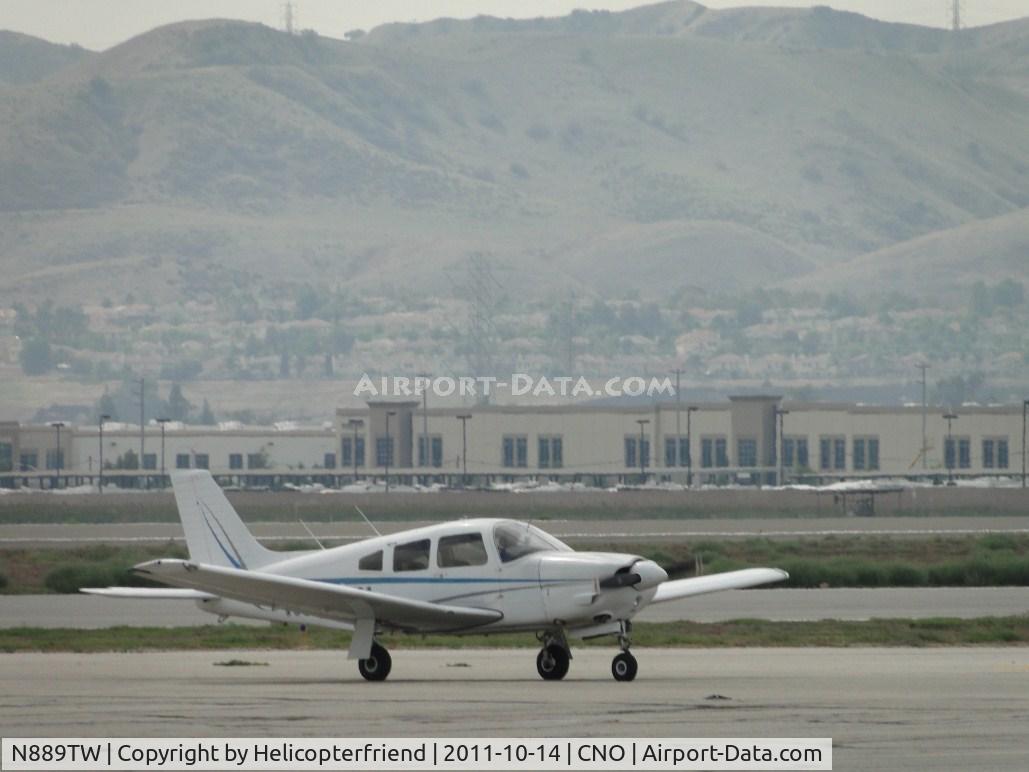 N889TW, 1989 Piper PA-28R-201 Cherokee Arrow III C/N 2837023, Taxiing back to hanger after landing