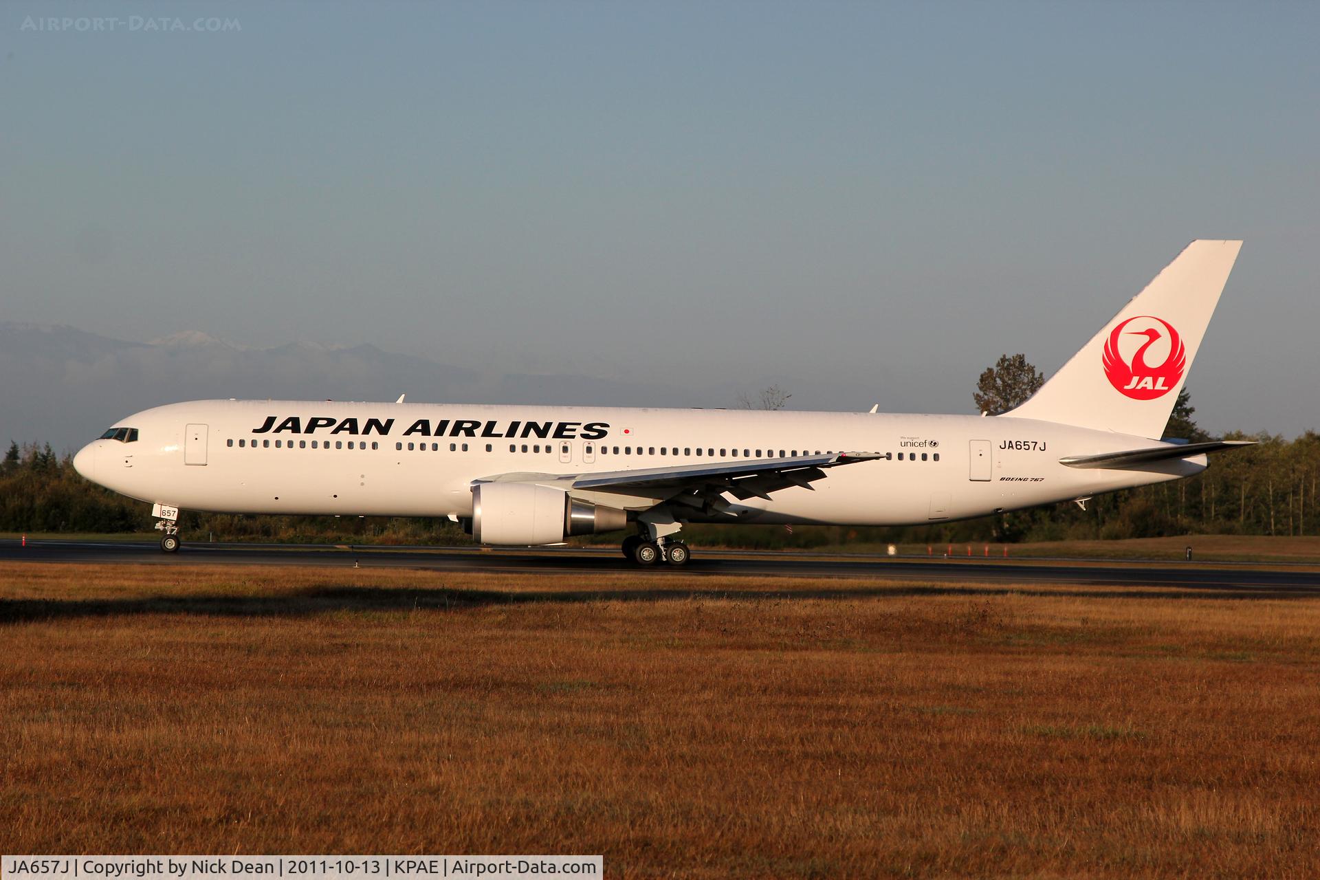 JA657J, 2011 Boeing 767-346/ER C/N 40369, KPAE/PAE