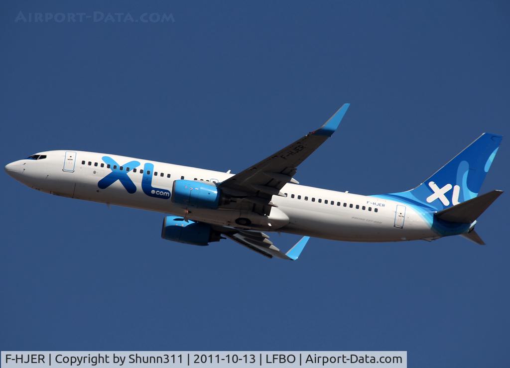 F-HJER, 2002 Boeing 737-86N C/N 32736, Taking off from rwy 32R