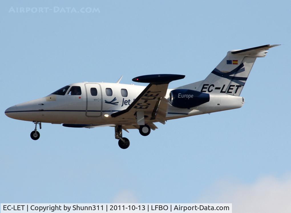 EC-LET, 2008 Eclipse Aviation Corp EA500 C/N 000155, Landing rwy 32L