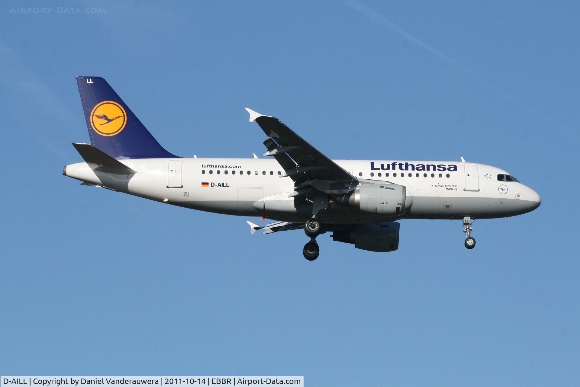 D-AILL, 1997 Airbus A319-114 C/N 689, Arrival of flight LH2284 to RWY 02