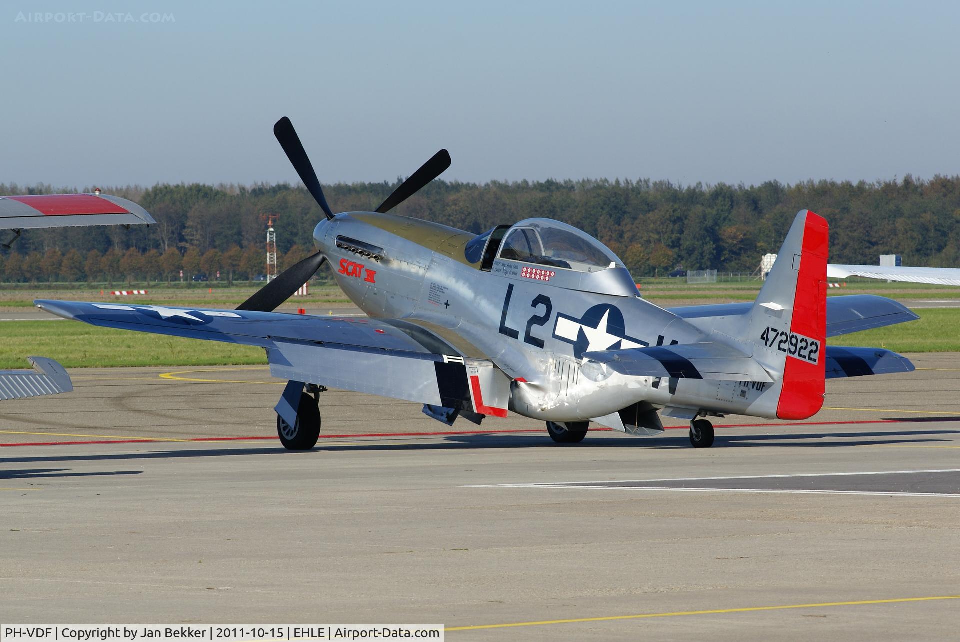PH-VDF, 1944 North American TF-51D Mustang C/N 122-39381, Platform Lelystad Airport