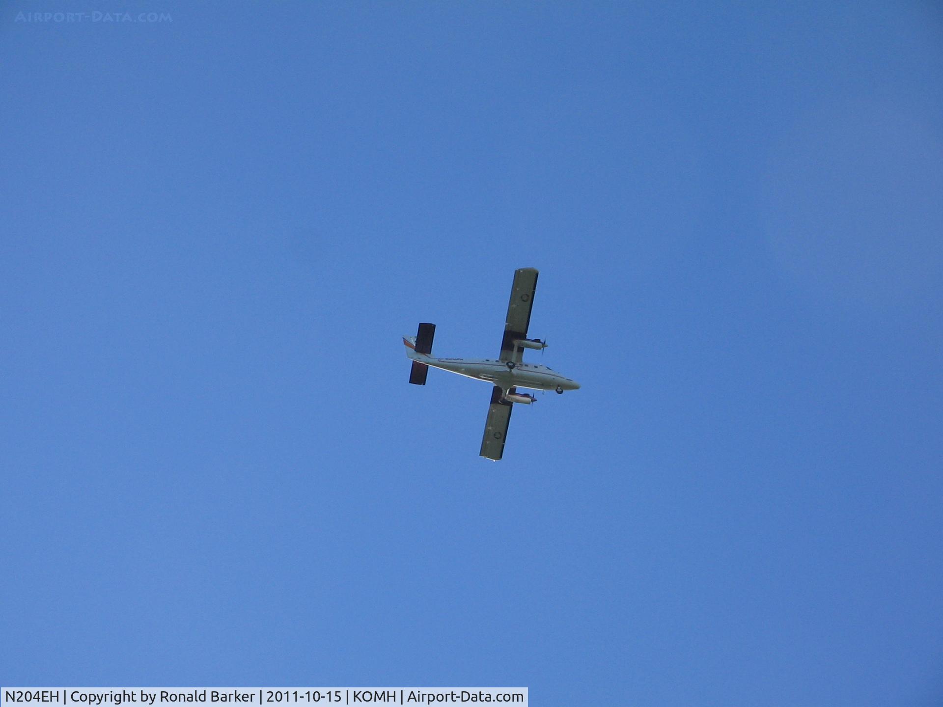 N204EH, 1967 De Havilland Canada DHC-6 Twin Otter C/N 61, Short final Orange