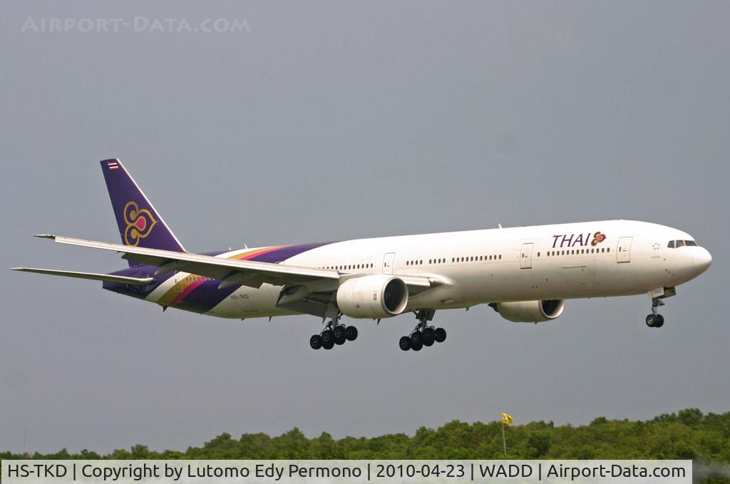 HS-TKD, 1999 Boeing 777-3D7 C/N 29212, Thai Air