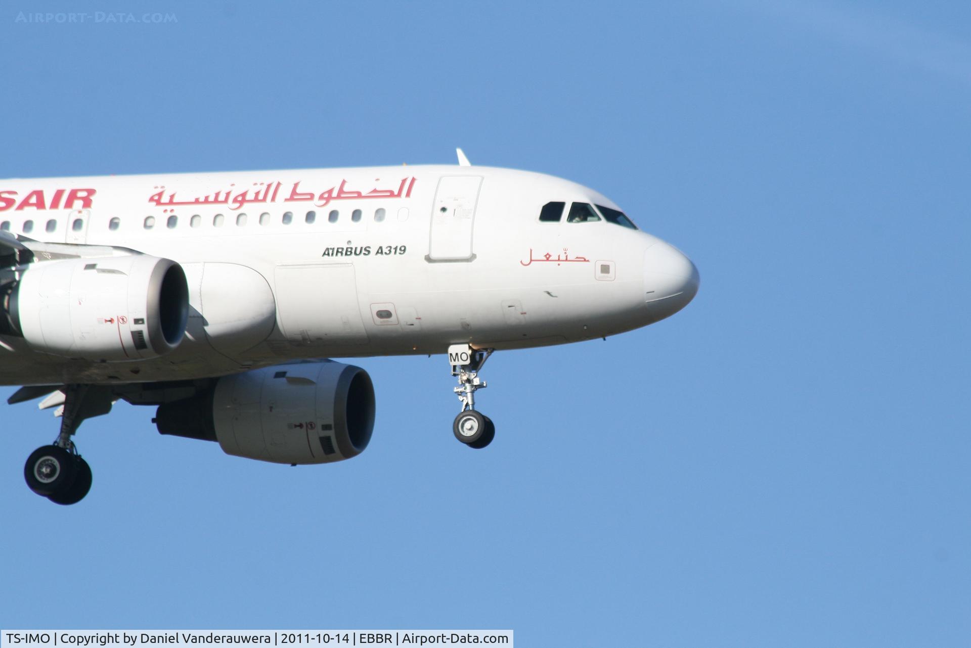 TS-IMO, 2001 Airbus A319-114 C/N 1479, Flight TU788 is arriving to RWY 02