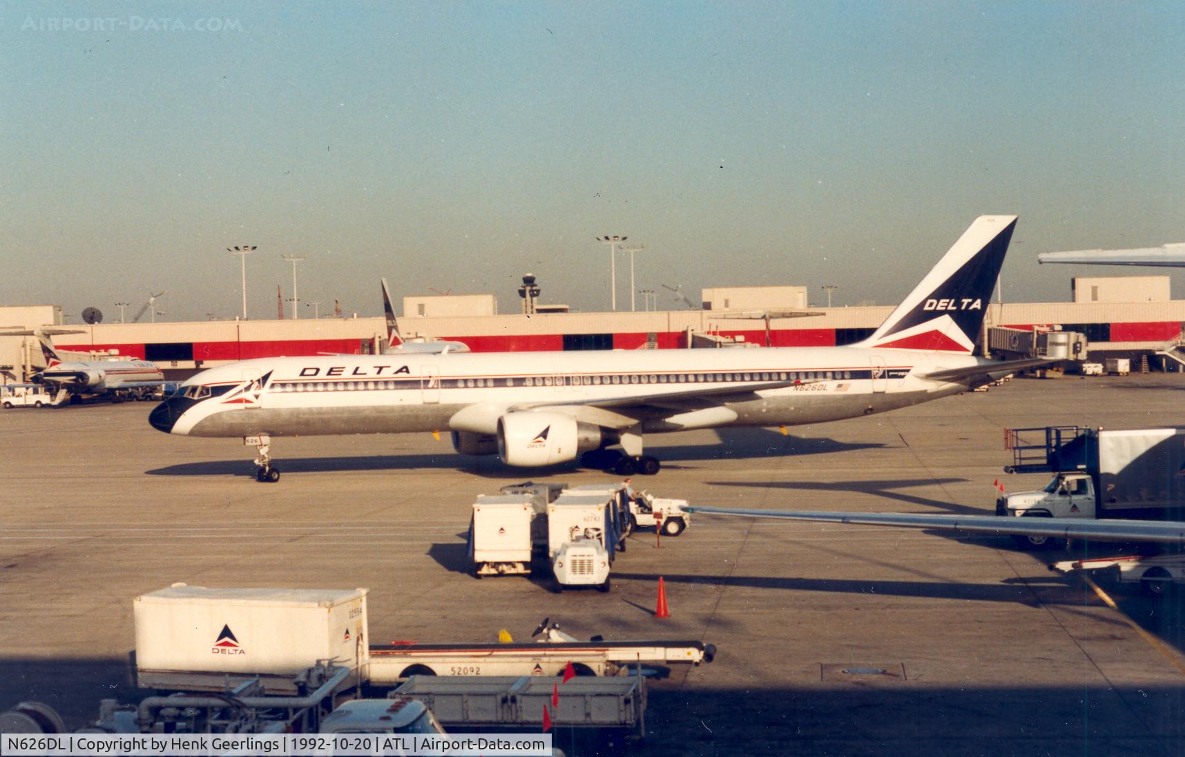 N626DL, 1987 Boeing 757-232 C/N 22916, Delta