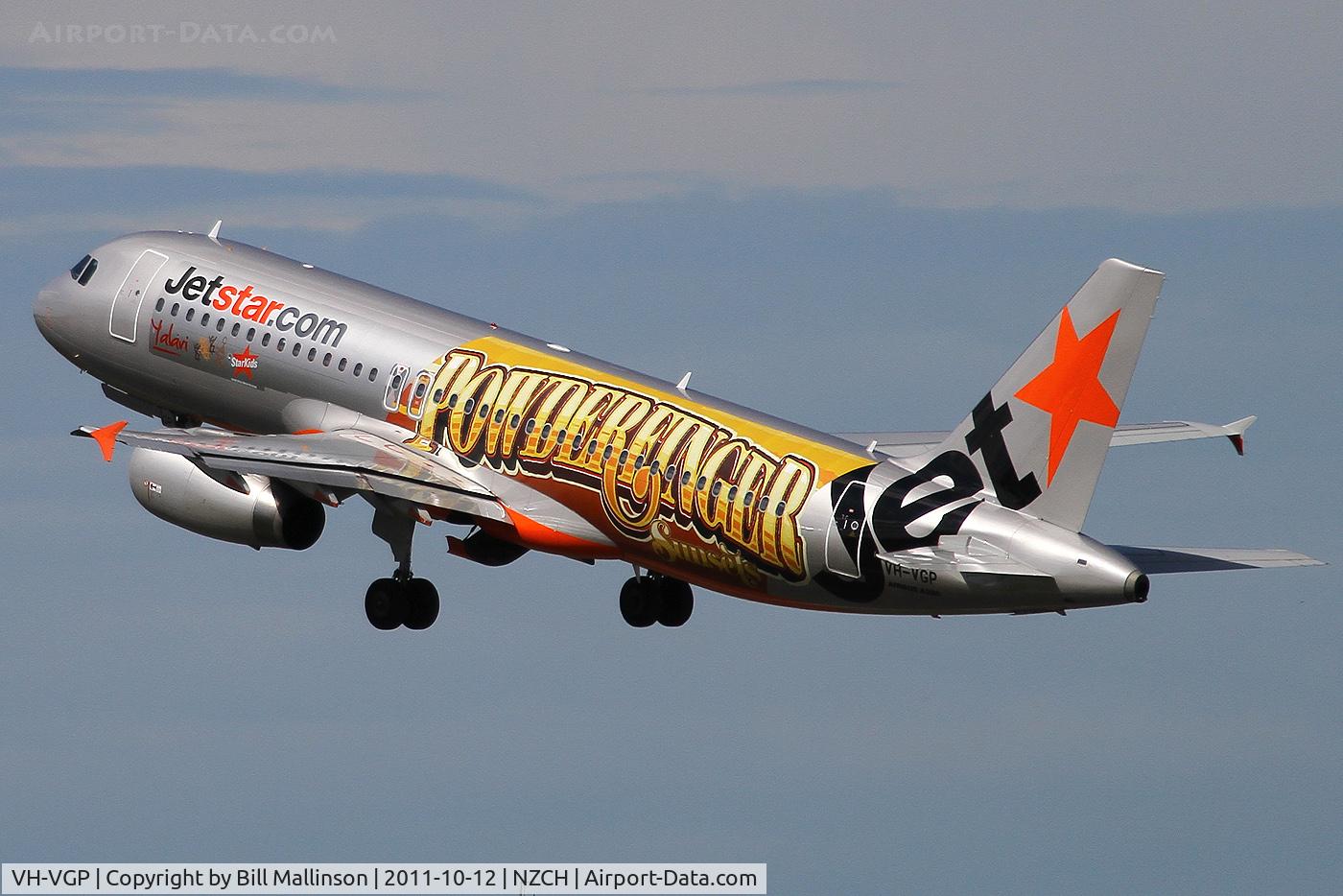 VH-VGP, 2010 Airbus A320-232 C/N 4343, very colourful