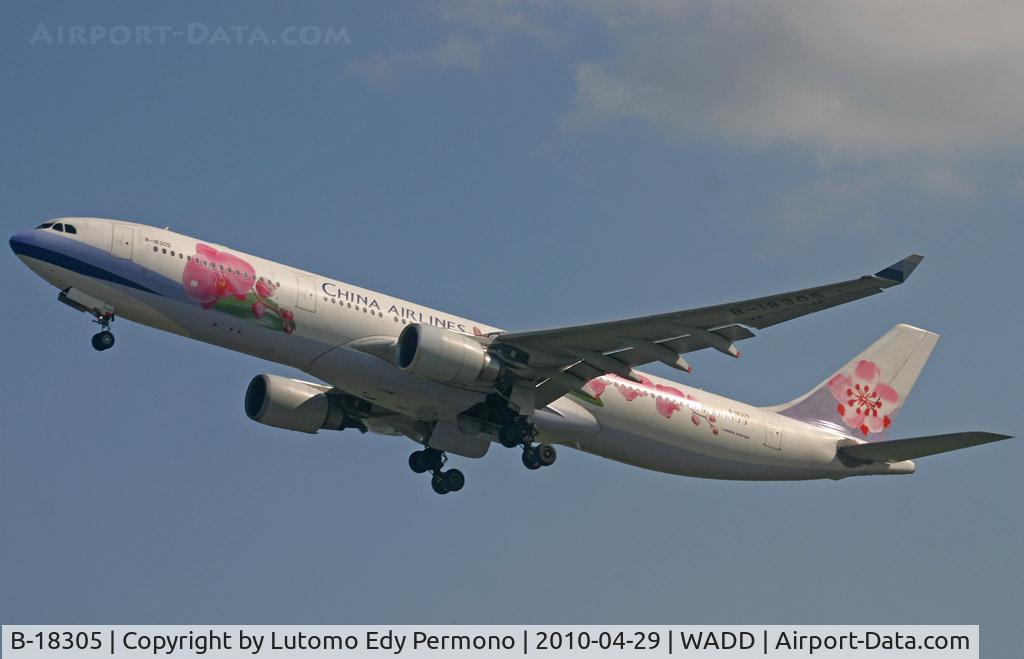 B-18305, 2005 Airbus A330-302 C/N 671, China Airlines