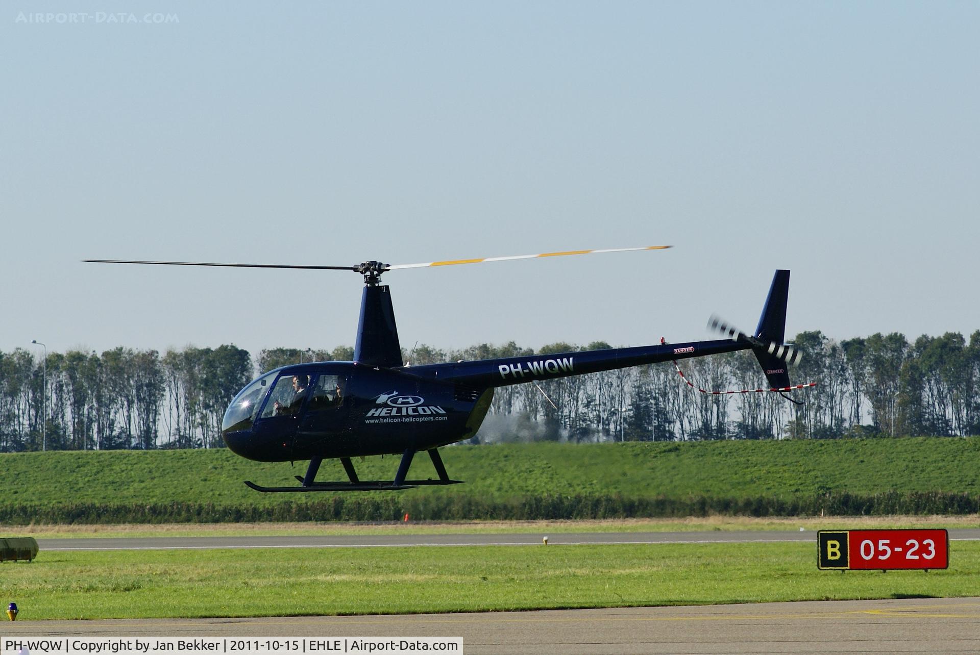 PH-WQW, Robinson R44 Raven 1 C/N 2084, Airport Lelystad