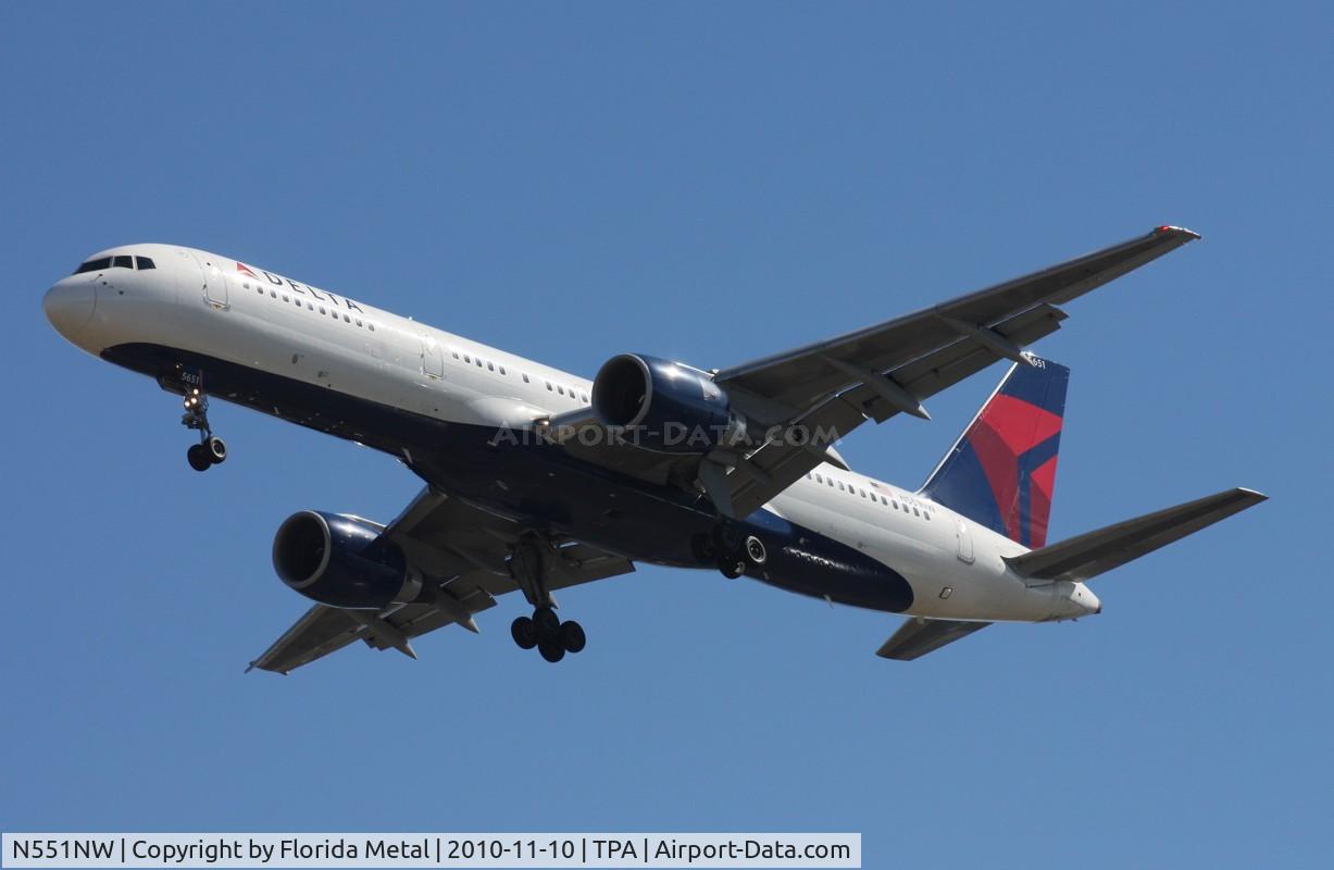 N551NW, 2001 Boeing 757-251 C/N 26498, Delta 757