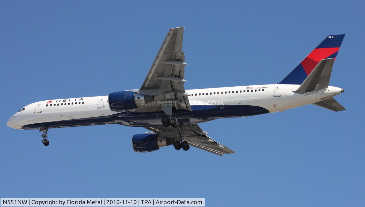 N551NW, 2001 Boeing 757-251 C/N 26498, Delta 757-200