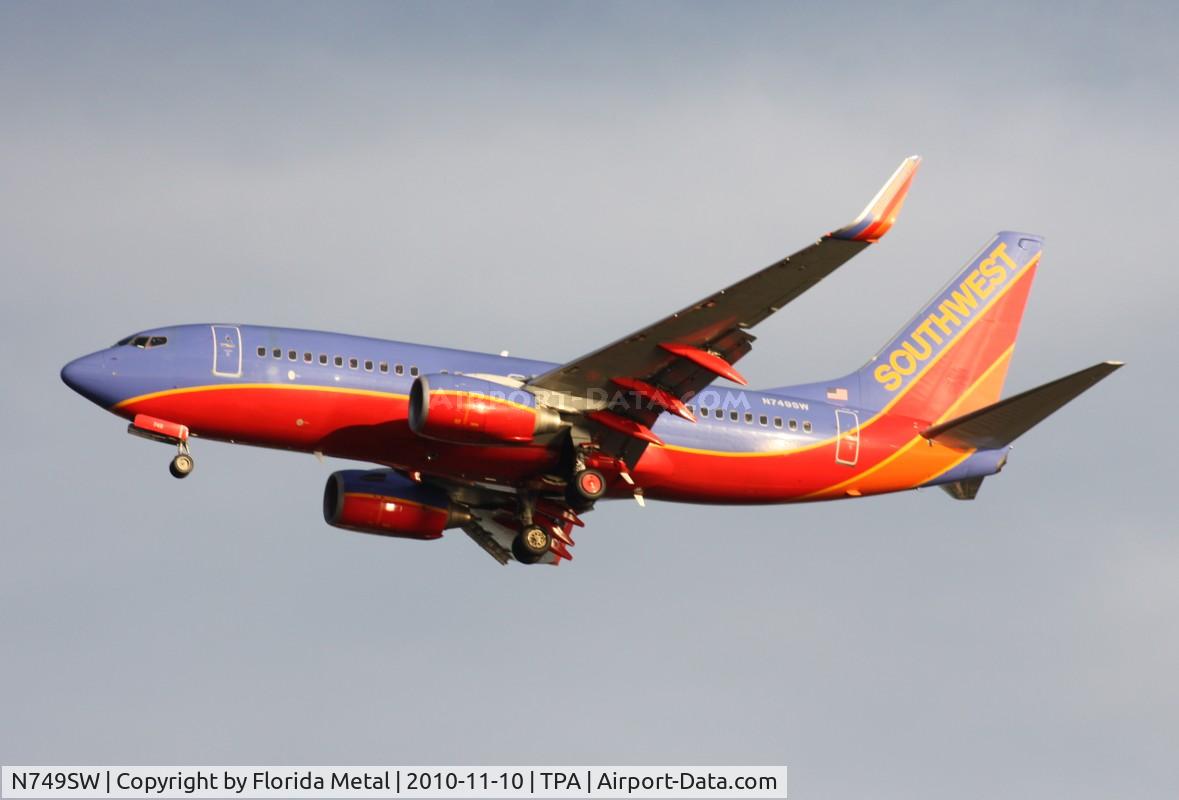 N749SW, 1999 Boeing 737-7H4 C/N 29801, Southwest 737