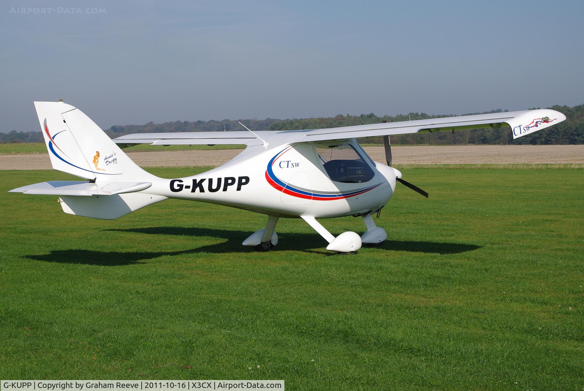 G-KUPP, 2006 Flight Design CTSW C/N 8227, Parked in the sun.
