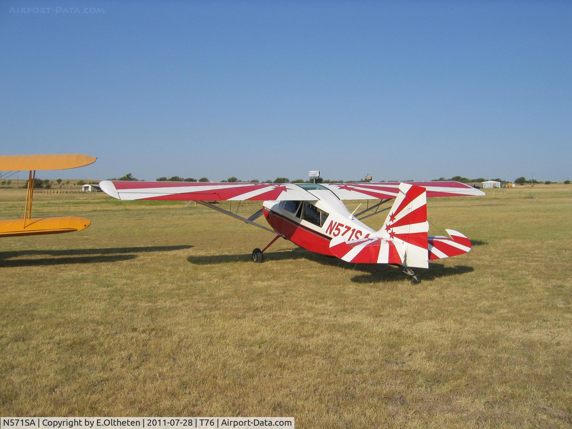 N571SA, 2005 American Champion 8KCAB Super Decathlon C/N 1009-2005, Super Decathlon On the Grass at Rhome Meadows