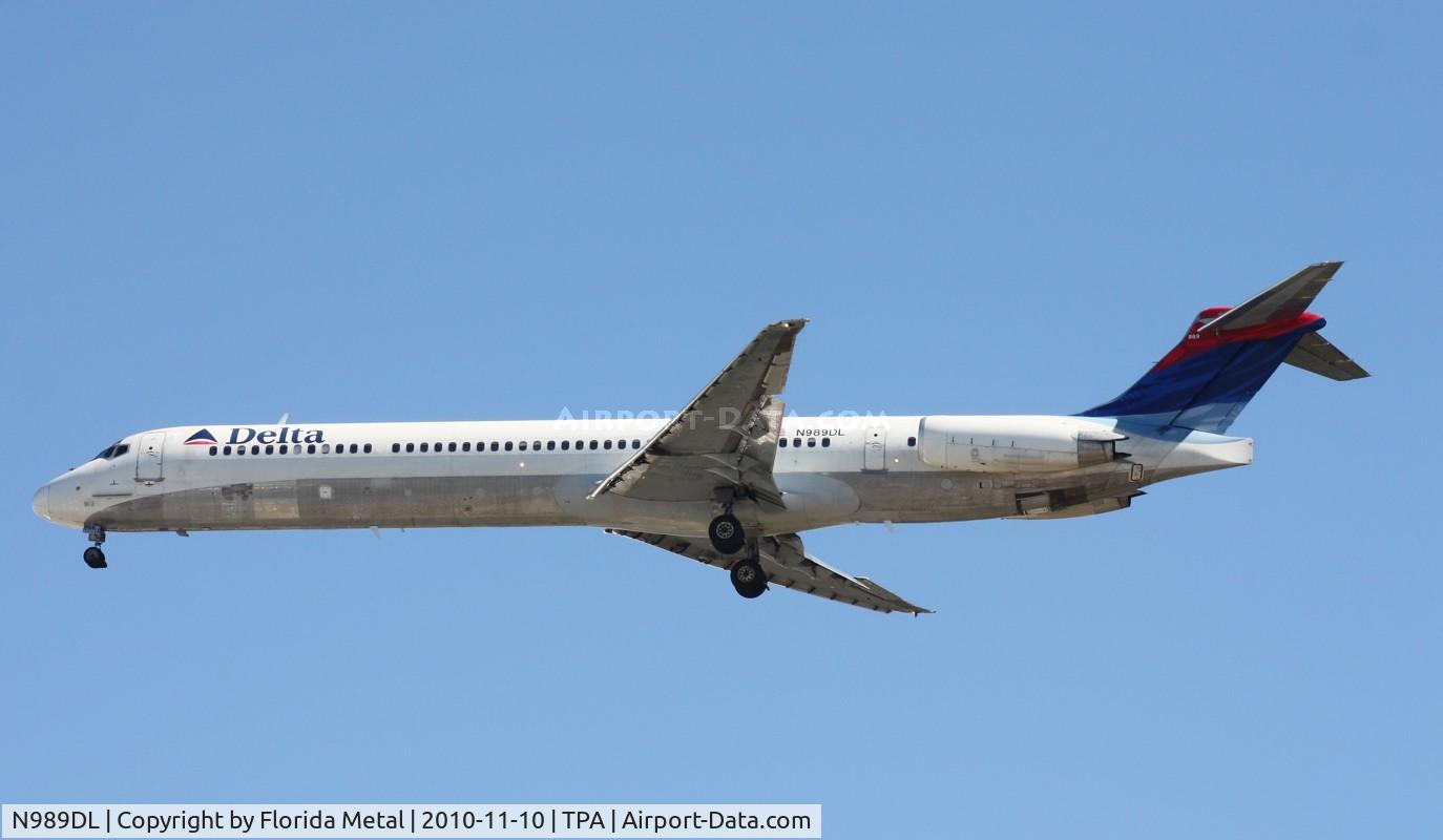 N989DL, 1991 McDonnell Douglas MD-88 C/N 53341, Delta MD-88