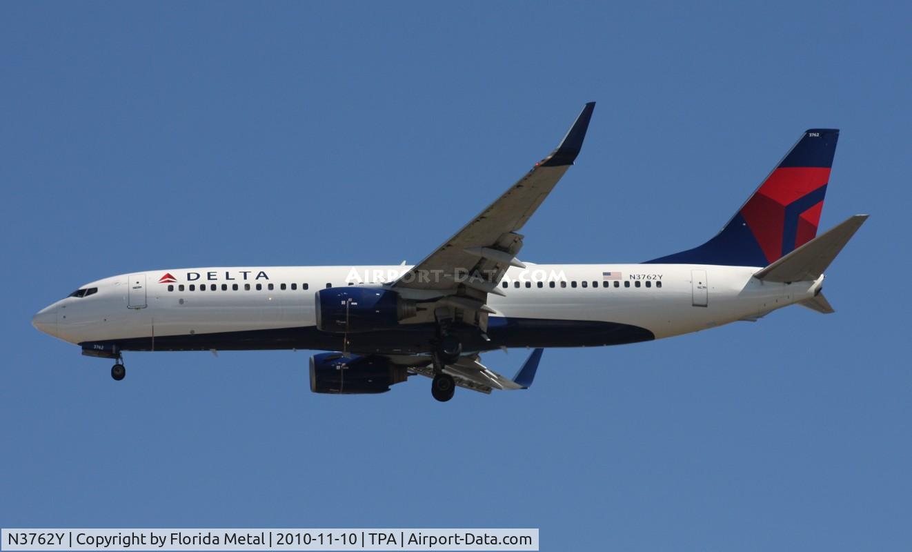 N3762Y, 2001 Boeing 737-832 C/N 30817, Delta 737
