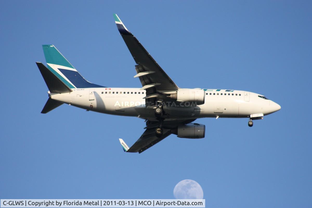 C-GLWS, 2001 Boeing 737-76N C/N 32581, West Jet 737