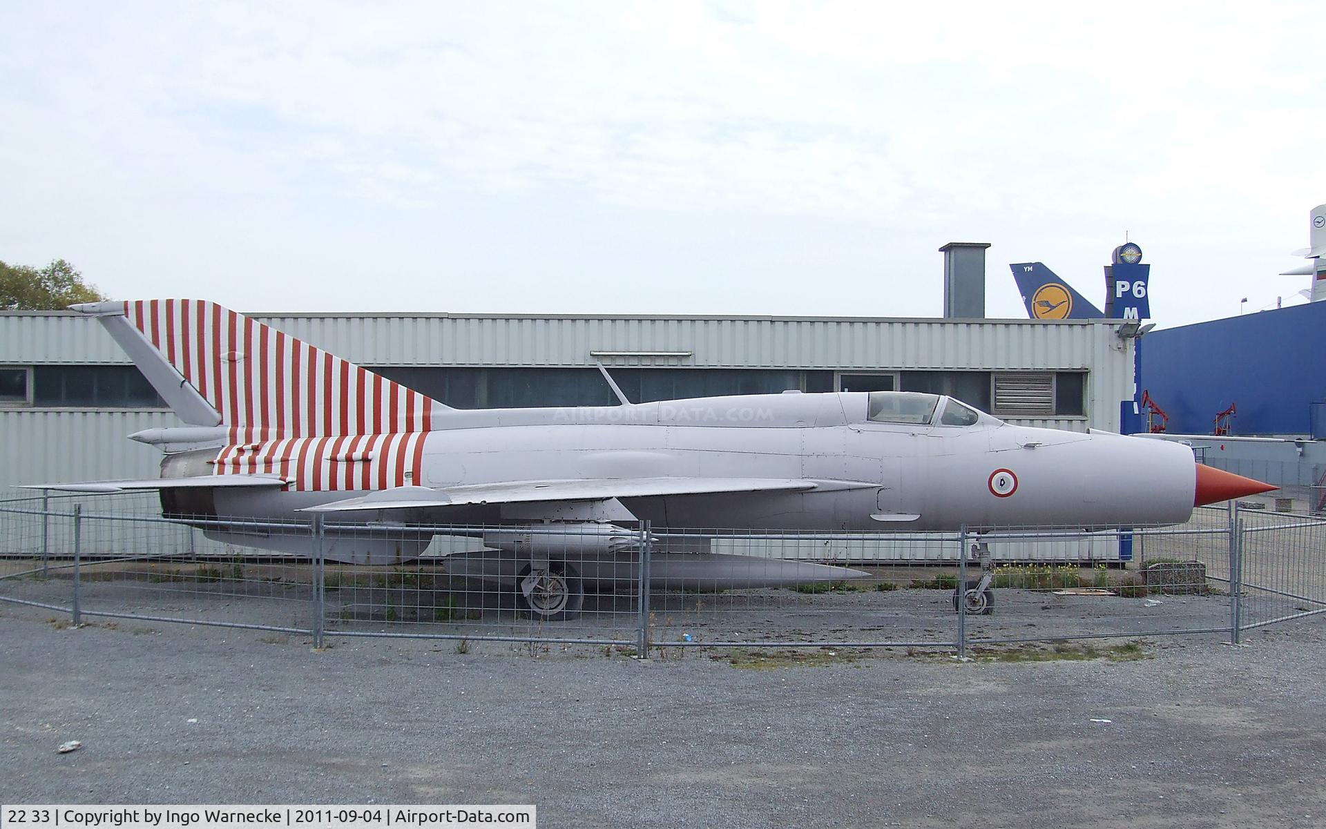 22 33, Mikoyan-Gurevich MiG-21SPS C/N 94A5202, Mikoyan i Gurevich MiG-21 PFM/SPS FISHBED-F (ex LSK/LV tactical Nr. 861) at the Auto & Technik Museum, Sinsheim