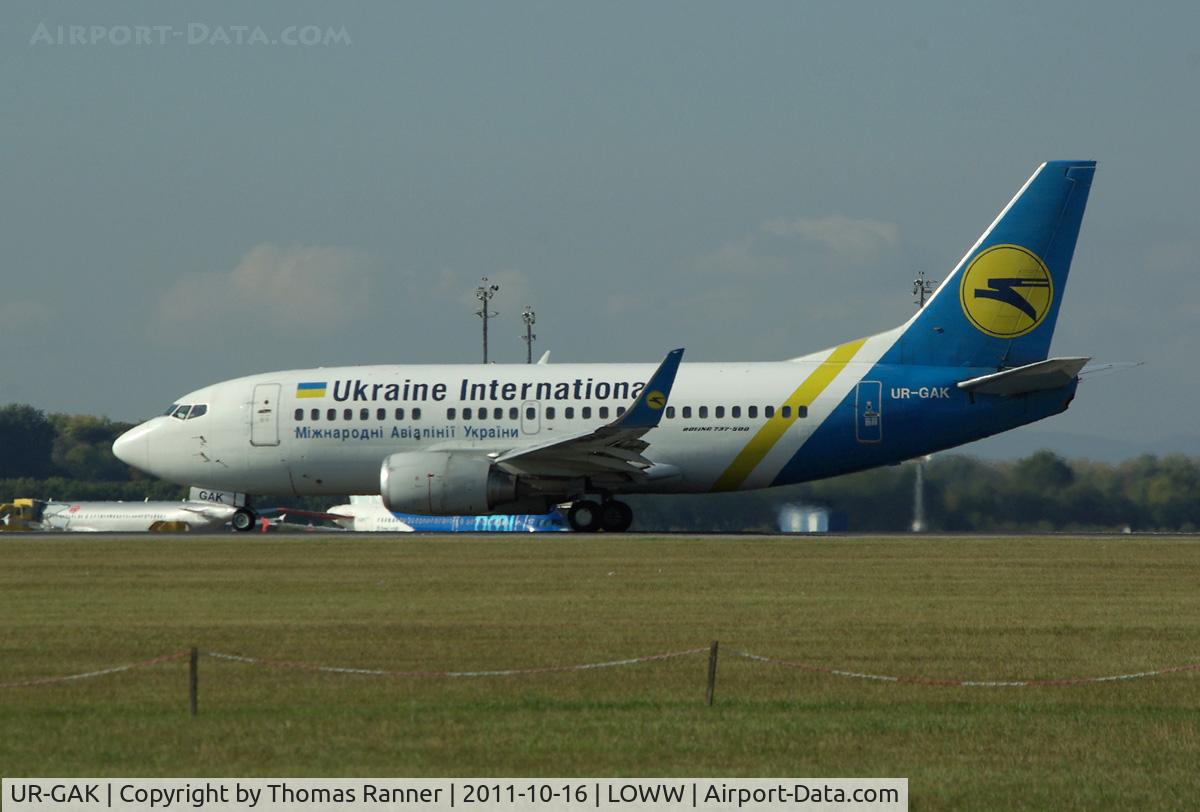 UR-GAK, 1992 Boeing 737-5Y0 C/N 26075, Ukraine International Boeing 737