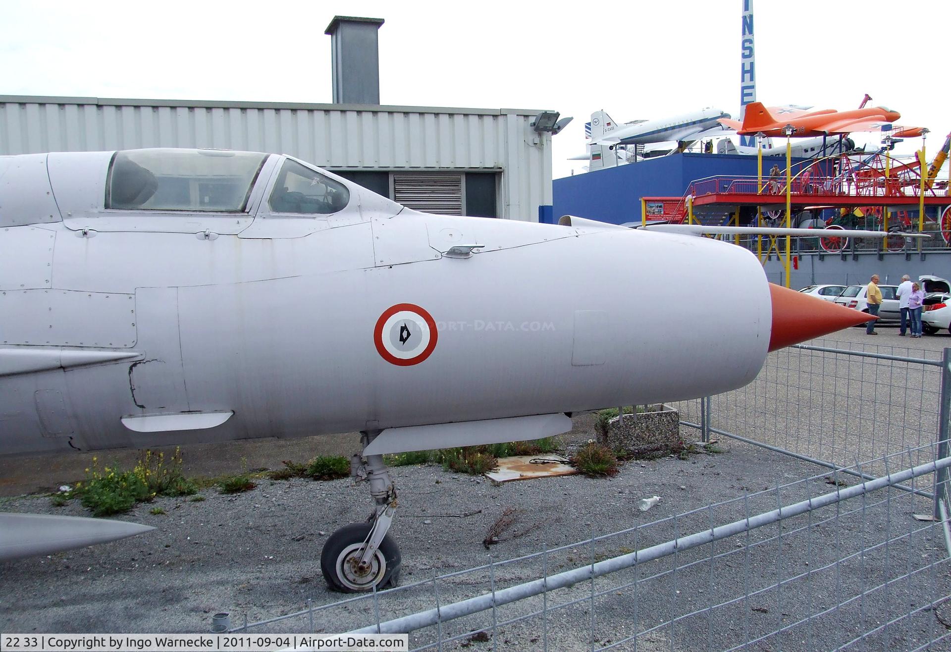 22 33, Mikoyan-Gurevich MiG-21SPS C/N 94A5202, Mikoyan i Gurevich MiG-21 PFM/SPS FISHBED-F (ex LSK/LV tactical Nr. 861) at the Auto & Technik Museum, Sinsheim