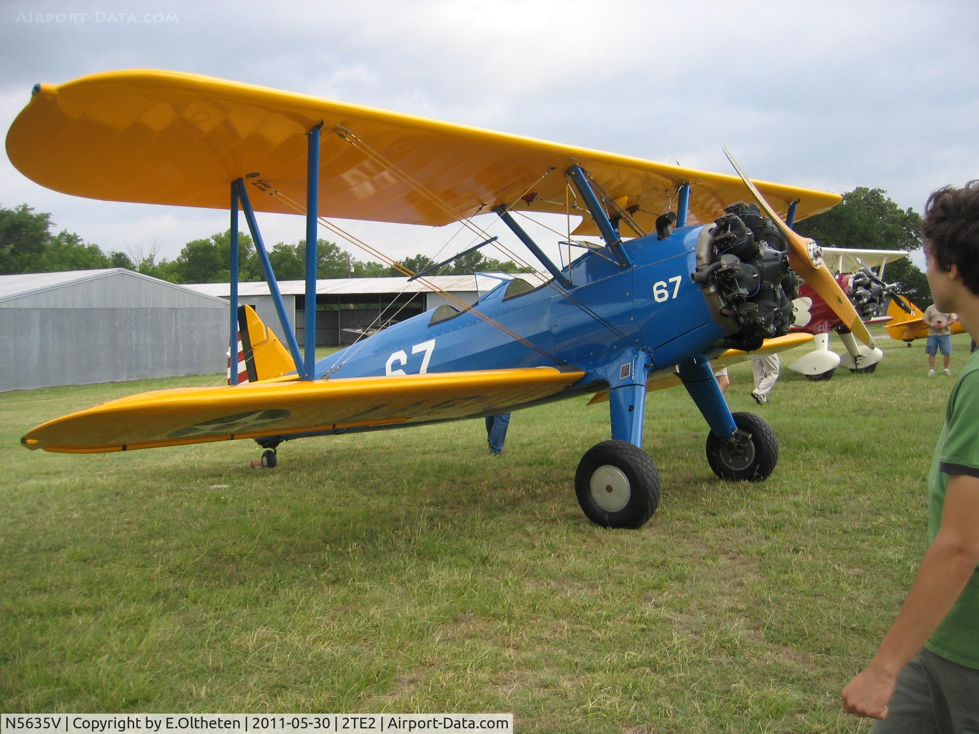 N5635V, 1941 Boeing A75N1(PT17) C/N 75-1646, At Flying Oaks Tx Prepping for Stearman Memorial Day Fly Over in Fort Worth