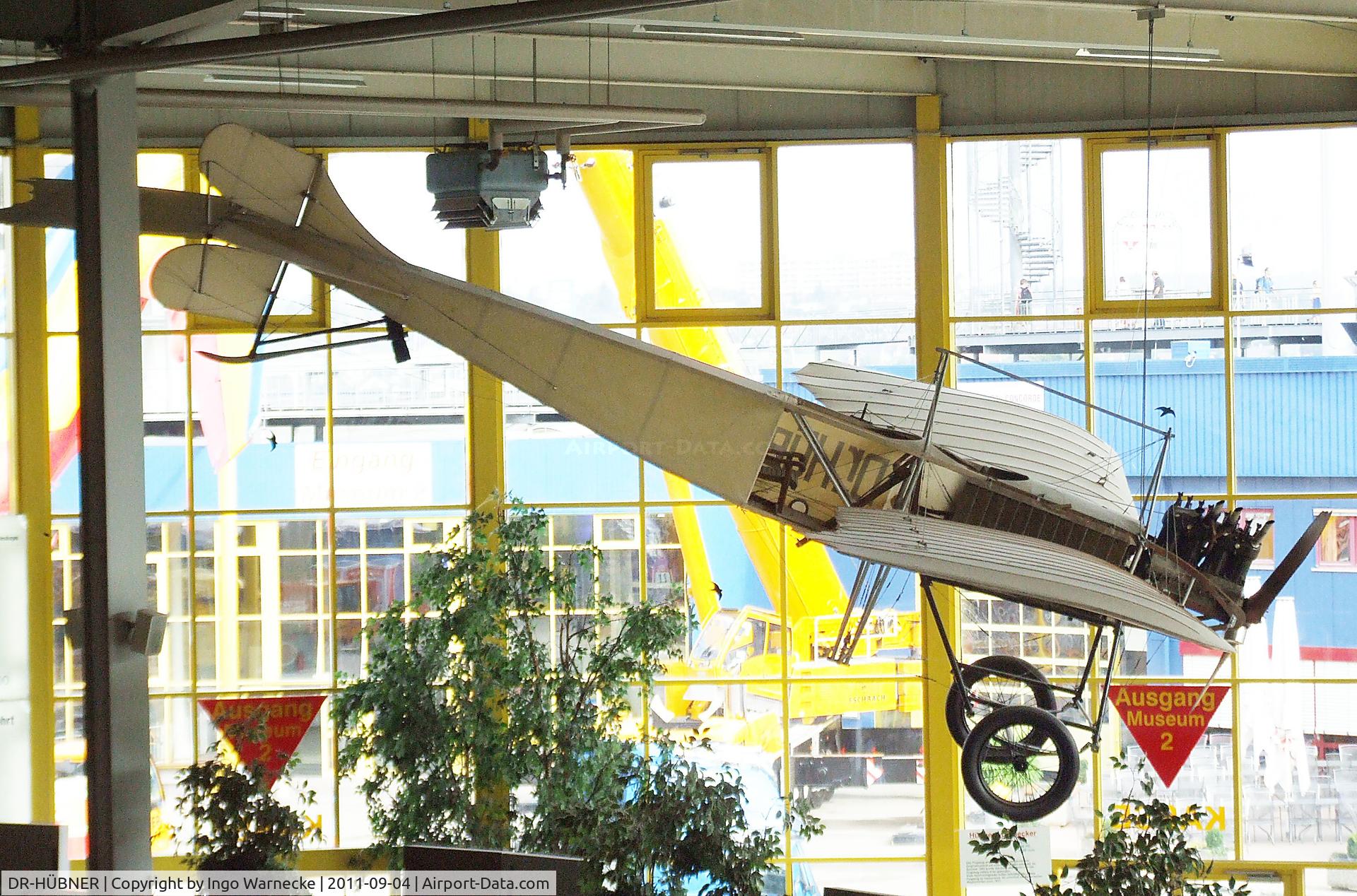 DR-HÜBNER, 1912 Hugo Hübner Eindecker IV C/N 1, Dr. Hugo Hübner Eindecker IV at the Auto & Technik Museum, Sinsheim