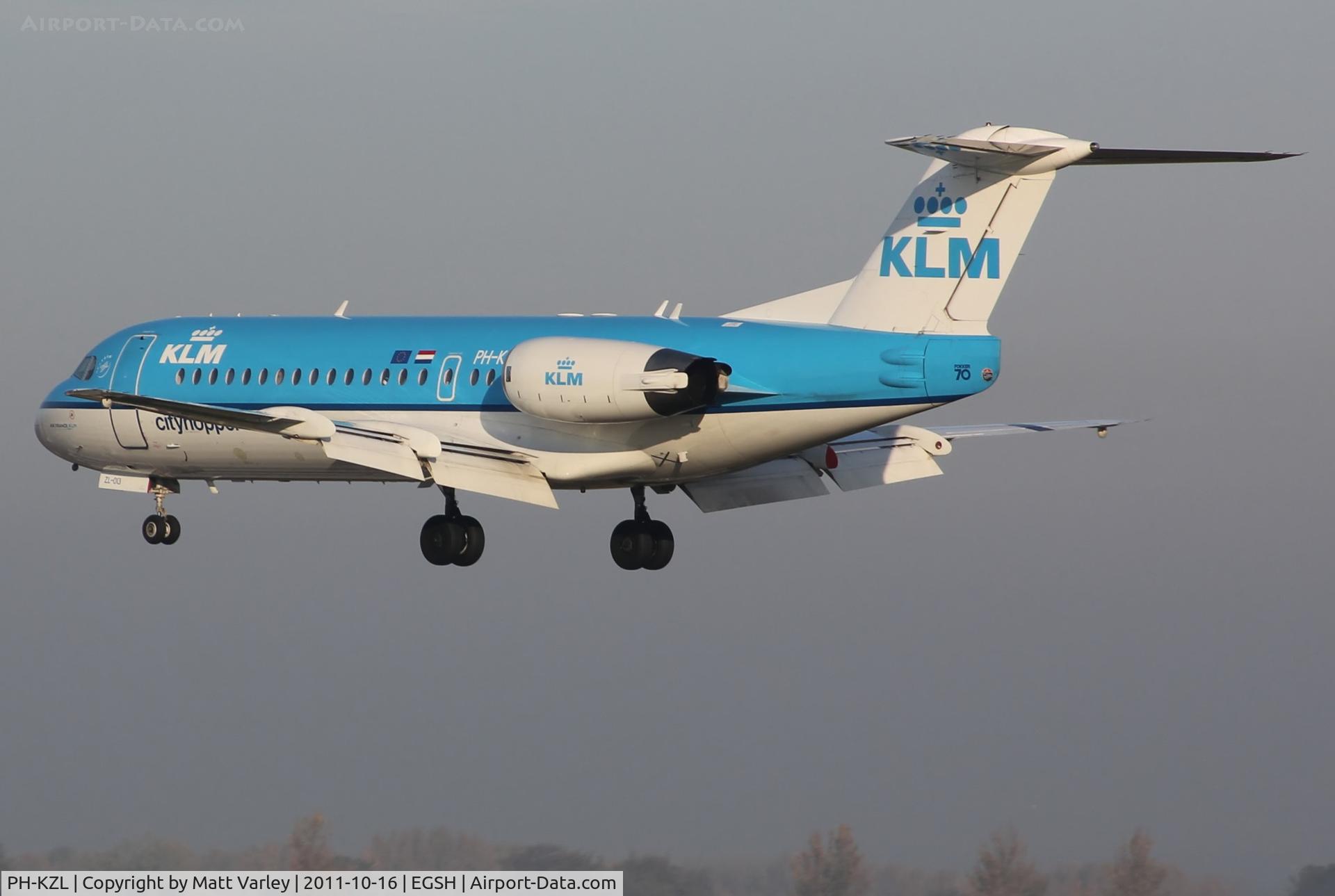 PH-KZL, 1995 Fokker 70 (F-28-0070) C/N 11536, Arriving at EGSH.