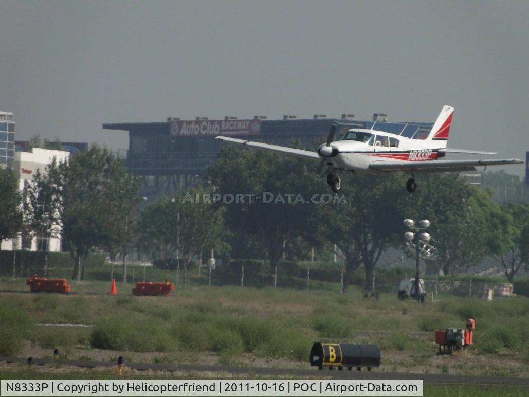 N8333P, 1963 Piper PA-24-250 Comanche C/N 24-3586, On final for runway 26L