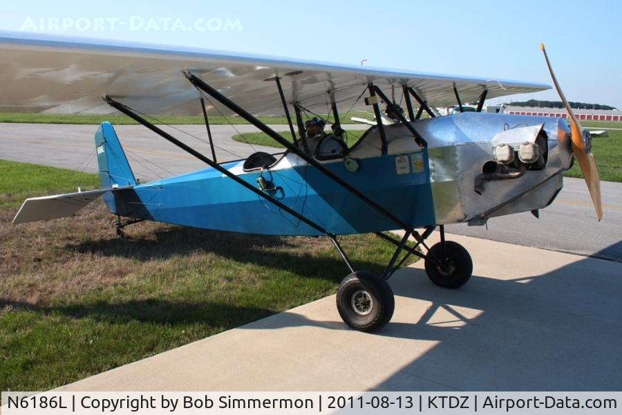 N6186L, 1993 Pietenpol Air Camper C/N 002 (N6186L), At Toledo-Metcalf during the EAA fly-in.