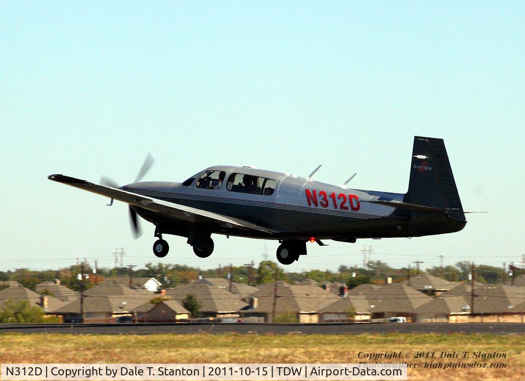 N312D, 2000 Mooney M20R Ovation C/N 29-0255, 2000 Mooney M20R departing Amarillo, TX, Tradewind Airport (TDW).