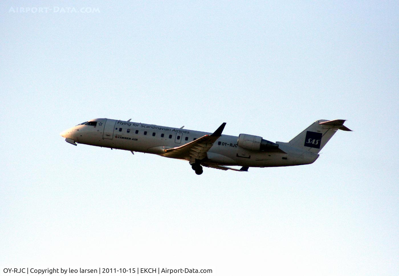 OY-RJC, 1993 Canadair CRJ-100LR (CL-600-2B19) C/N 7015, T/O R-22R CPH Kastrup 15.10.11