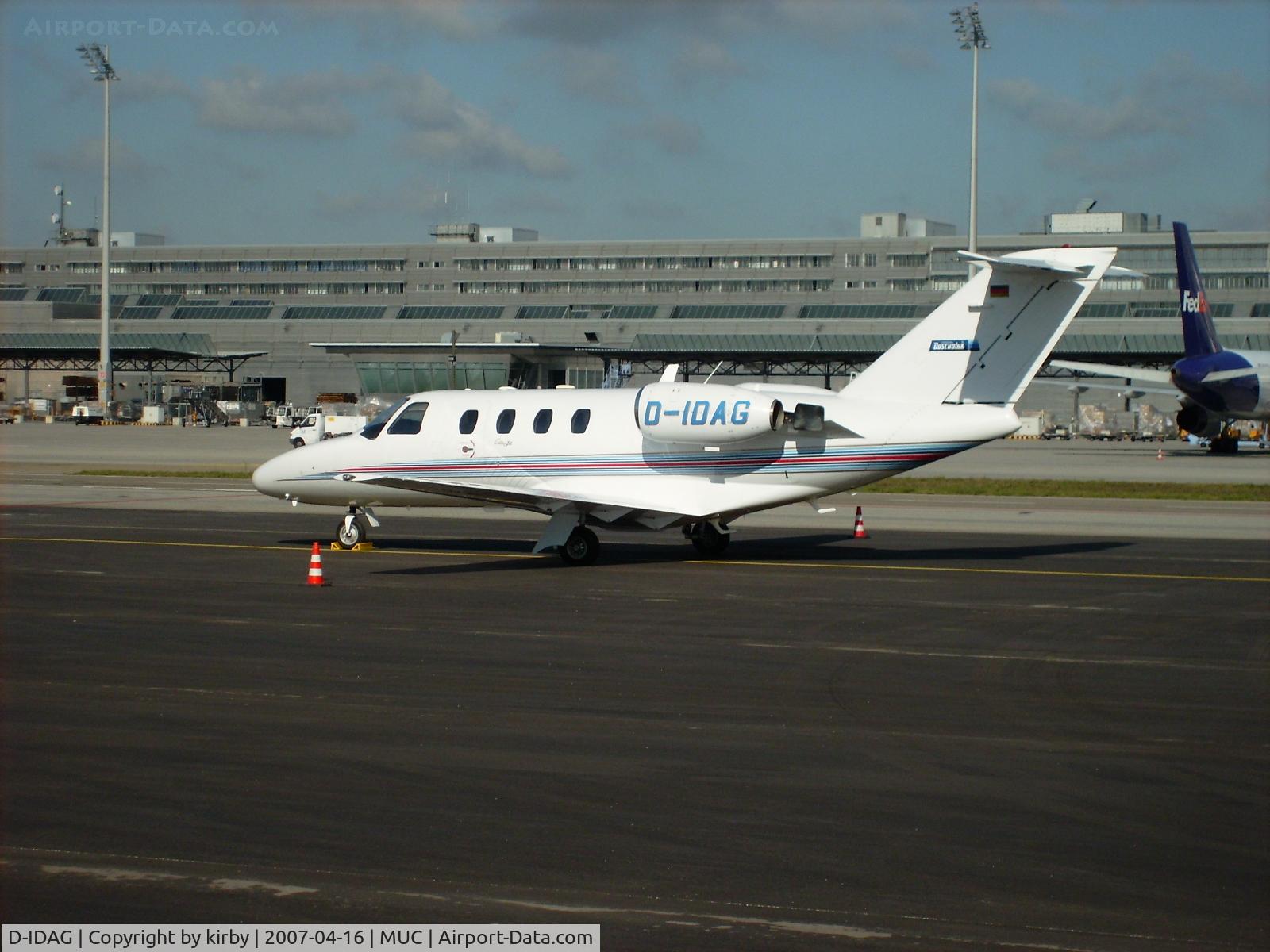 D-IDAG, 1996 Cessna 525 CitationJet C/N 525-0144, @MUC 2001-10-15