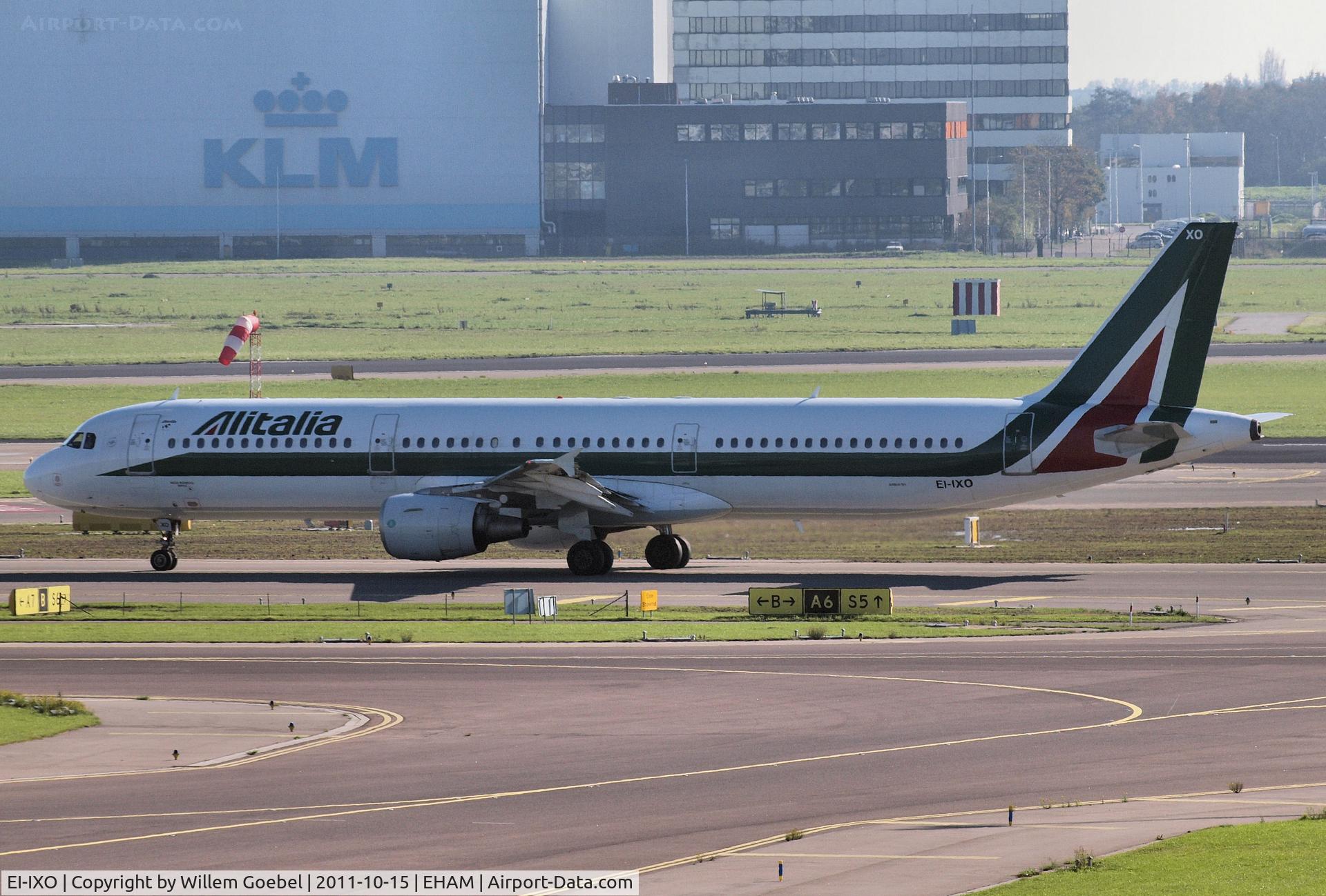 EI-IXO, 1994 Airbus A321-112 C/N 495, Taxi to the runway of Schiphol Airport